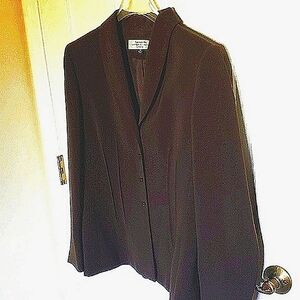 Tahari by Arthur S Levine jacket 10 Petite